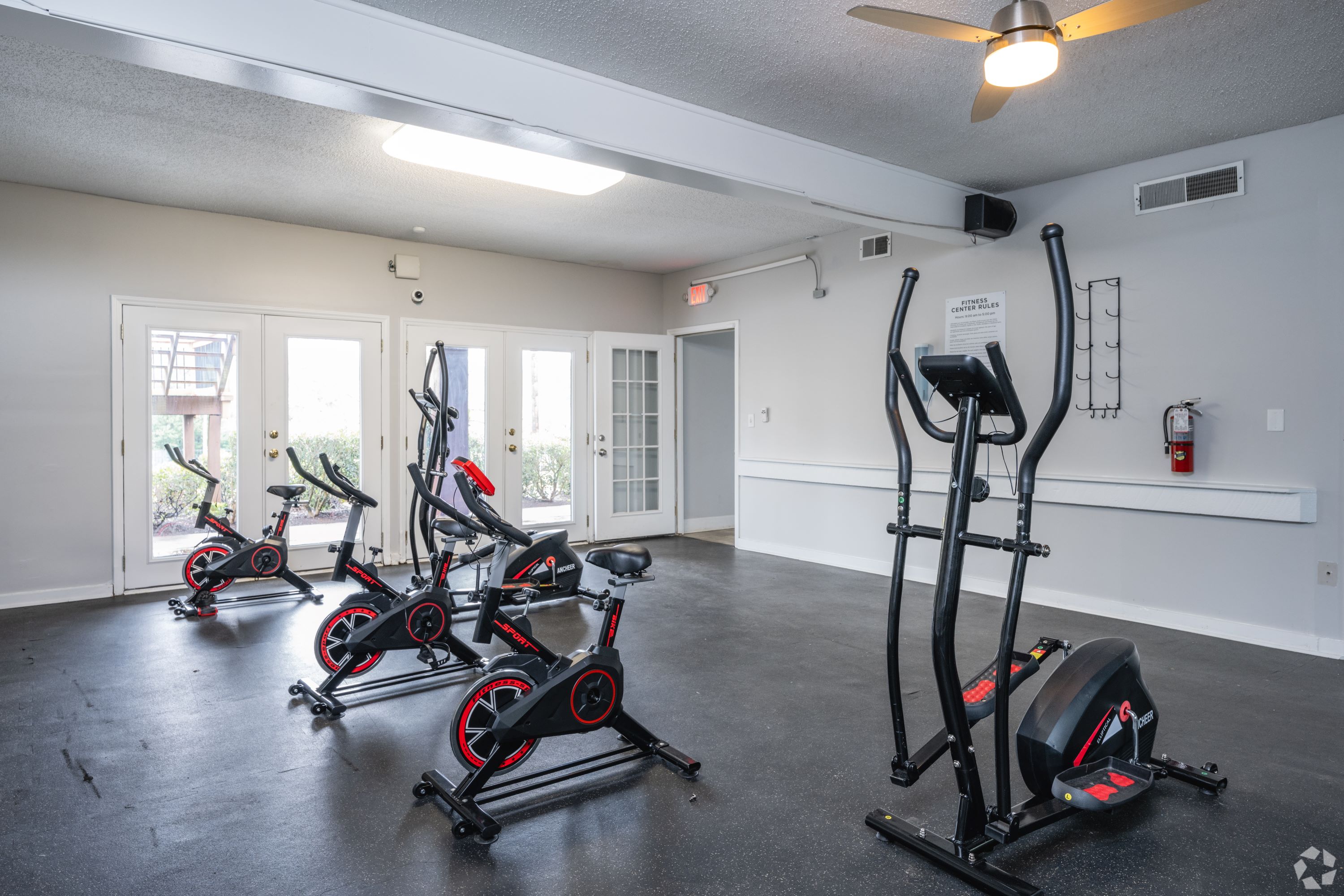 gym at Southern Pines located in Spartanburg, SC